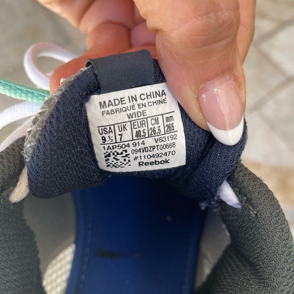 Reebok women’s running shoe with memory tech DMX ride - Picture 9 of 9